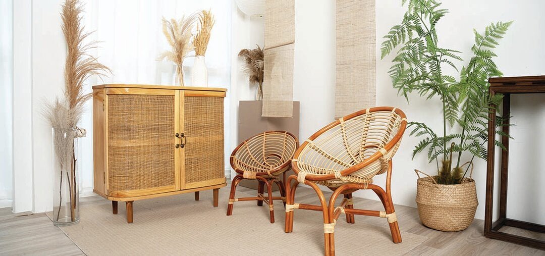 Banner Sustainable Elegance, Crafted by Hand